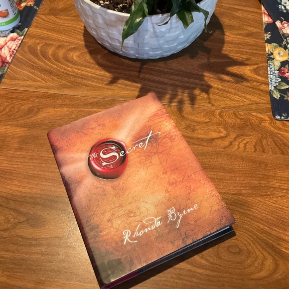 The Secret book - Picture 1 of 4